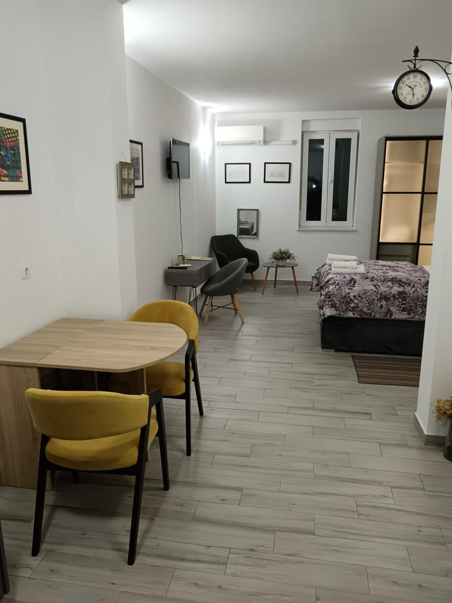 Faveria Apartments Amphitheater With Free Parking Pula Bagian luar foto
