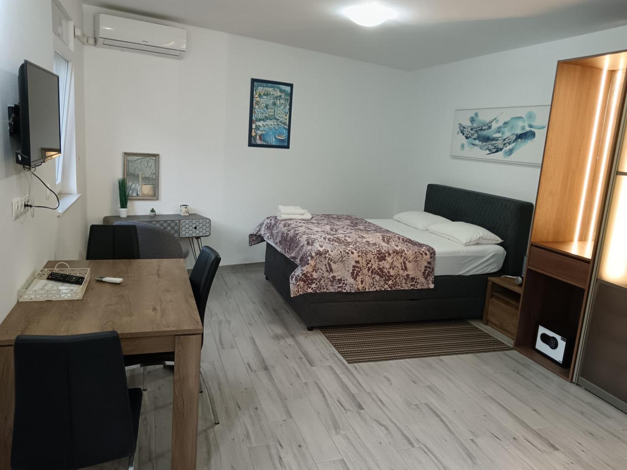 Faveria Apartments Amphitheater With Free Parking Pula Ruang foto